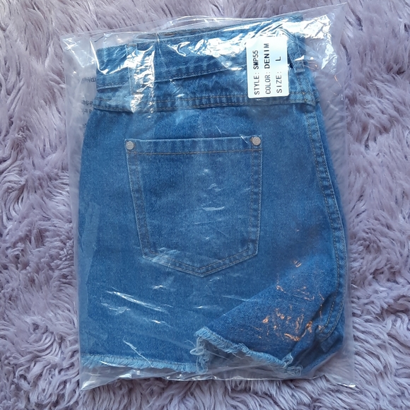 POL updated photos  embroidery design denim shorts - Picture 9 of 9